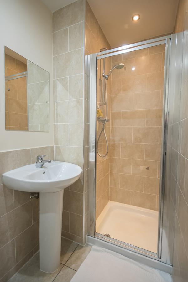 Crown Luxury Serviced Apartment Інвернесс Екстер'єр фото